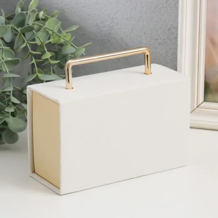 Шкатулка картон "Ромбы. Белая" 7х16,5х10,5 см