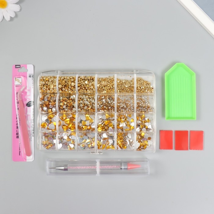 Набор для творчества Набор для творчества "Золотой" набор 24 вида, инструмент, пинцет, подставка, мат 2,5х12х18см 74595