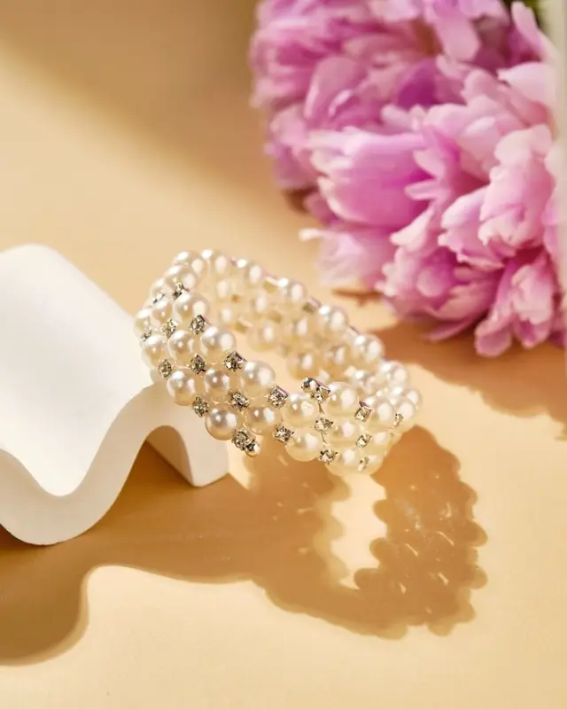 Браслет-пружинка &laquo;Жемчуг. Жемчужный ряд&raquo;, d=6.5 см, стразы, шар №8, белый в серебре