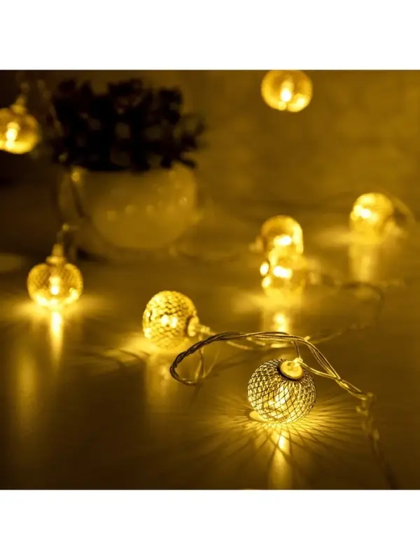 Гирлянда &laquo;Нить&raquo; 4 м с насадками &laquo;Шарик сетка&raquo;, IP20, прозрачная нить, 20 LED, свечение тёплое белое, 8 режимов, 220 В