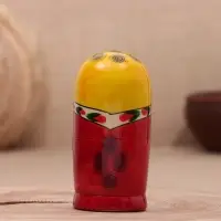 Матрёшка дерево &laquo;Зоя&raquo;, жёлтый платок, 5 кукольная, 12 см