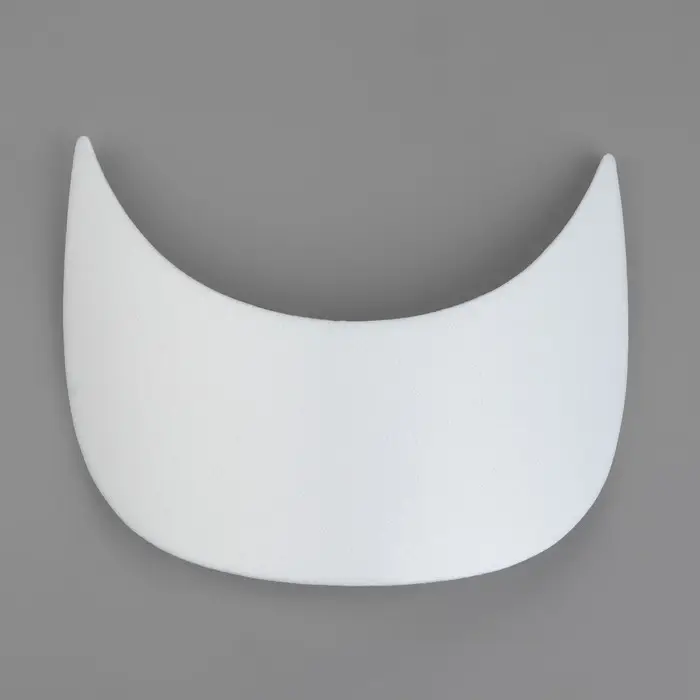 Козырёк для кепки, гнутый, 7×17.5×6 см, белый, цена за 1 штуку