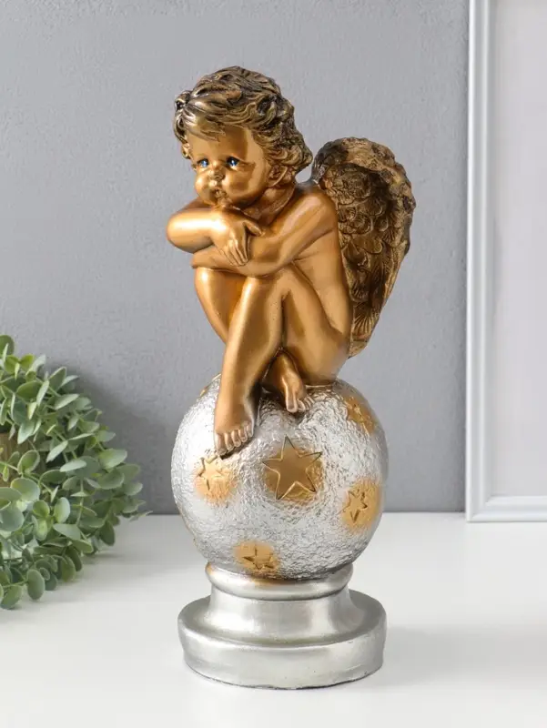 Фигура "Ангел на шаре" бронза, 38х15х14 см