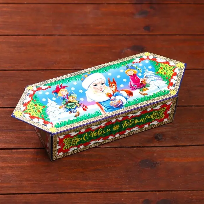Подарочная коробка «Дед Мороз и Снегурочка» 20×10×6 см Подарочная коробка «Дед Мороз и Снегурочка» 20×10×6 см