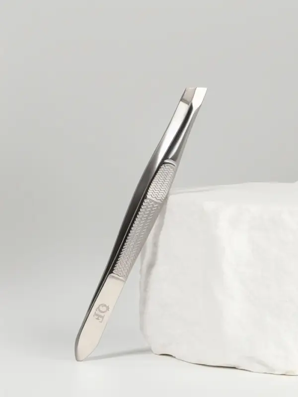 Пинцет &laquo;Premium&raquo; скошенный, узкий, 9 см, серебристый