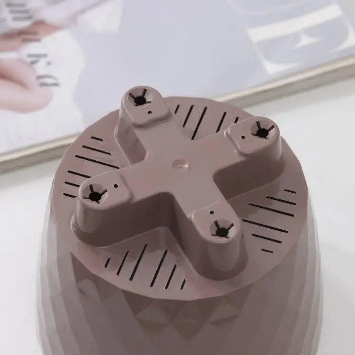 Горшок для цветов с прикорневым поливом «Румба», 1 л, цвет коричневый Горшок для цветов с прикорневым поливом «Румба», 1 л, цвет коричневый