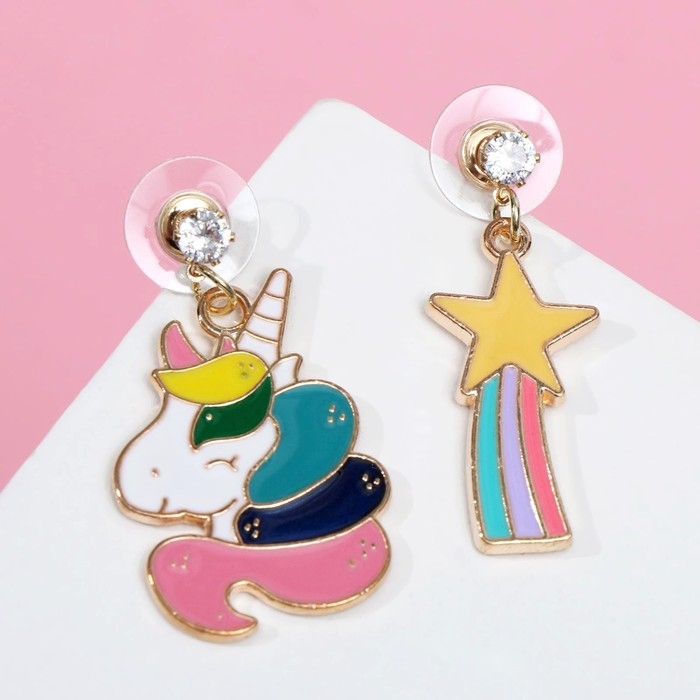 Серьги эмаль &laquo;Единорог&raquo; и звезда, цветные в золоте