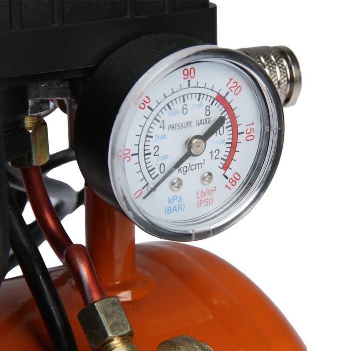 Компрессор Вихрь КМП-210/10, коаксиальный, 220 В, 1.6 кВт, 8 бар, 210 л/мин, 10 л Компрессор Вихрь КМП-210/10, коаксиальный, 220 В, 1.6 кВт, 8 бар, 210 л/мин, 10 л