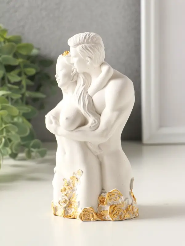 Статуэтка "Влюбленные" 14х6 см, гипс, белый с позолотой