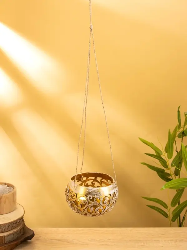 Подсвечник подвесной из кокоса, 14×14×10 см, бело-золотой