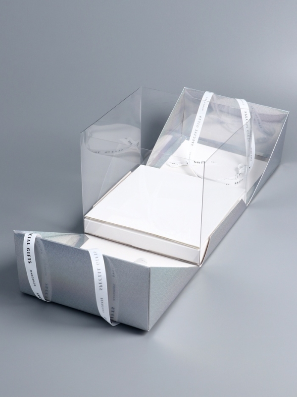 Коробка под бенто-торт с ленточками, 21 х 21 х 18 см Коробка под бенто-торт с ленточками, 21 х 21 х 18 см