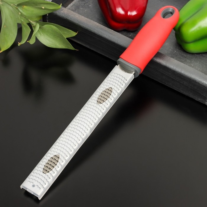 Тёрка для сыра мелкая Доляна «Савон», 32 см, с ручкой, цвет чёрный Тёрка для сыра мелкая Доляна «Савон», 32 см, с ручкой, цвет чёрный