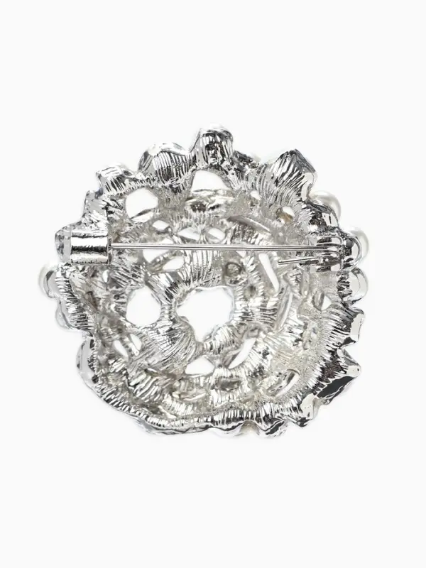 Брошь &laquo;Жемчуг&raquo;, гнездо, цвет белый в серебре