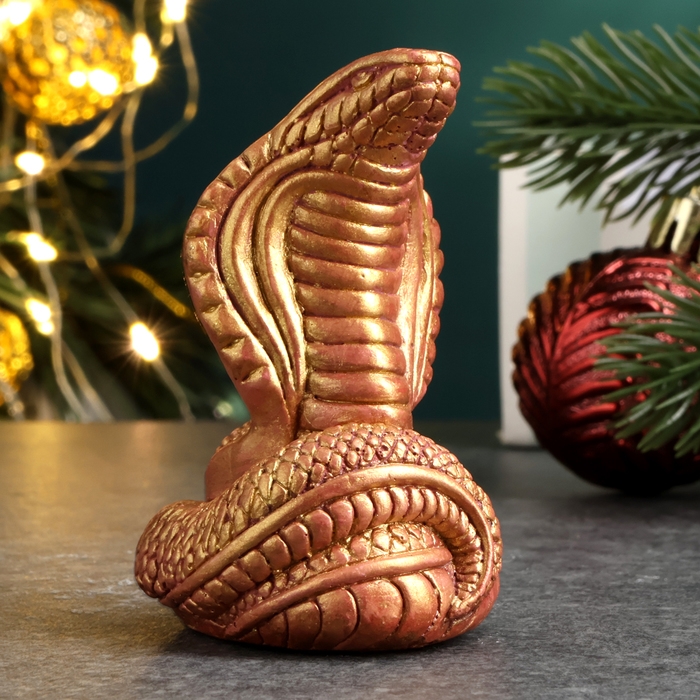 Новый год. Символ 2025. Фигура Новый год. Символ 2025. Фигура "Змея Кобра малая" бордовый с позолотой, 6х4х4см