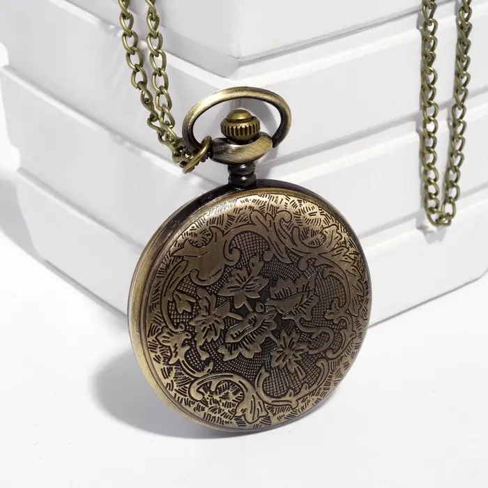 Часы карманные &laquo;Классика&raquo;, кварцевые, цепочка l-40 см, d=4.5 см