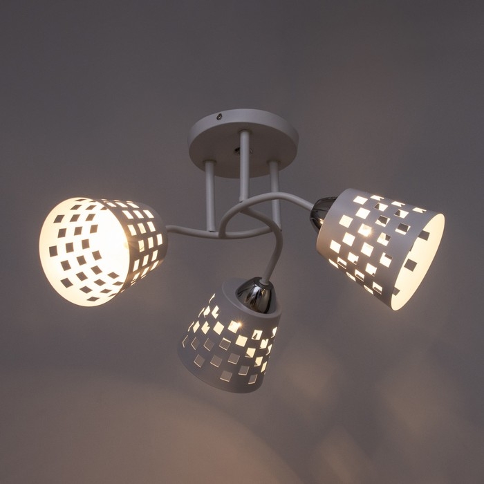 Люстра Люстра "Дана" 3х60Вт Е27 Белый 48х48х28см