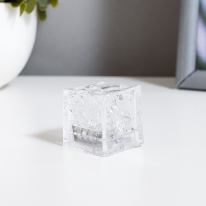 Ночник водный Ночник водный "Льдинка" LED от батареек 3хAG3 МИКС 2,6х2,6х2,7см