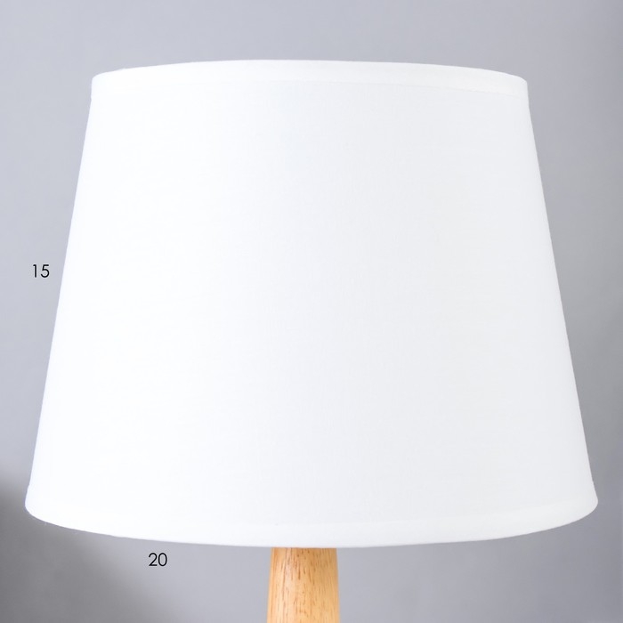 Настольная лампа Настольная лампа "Эстен" Е14 40Вт белый 19,5х19,5х32 см RISALUX