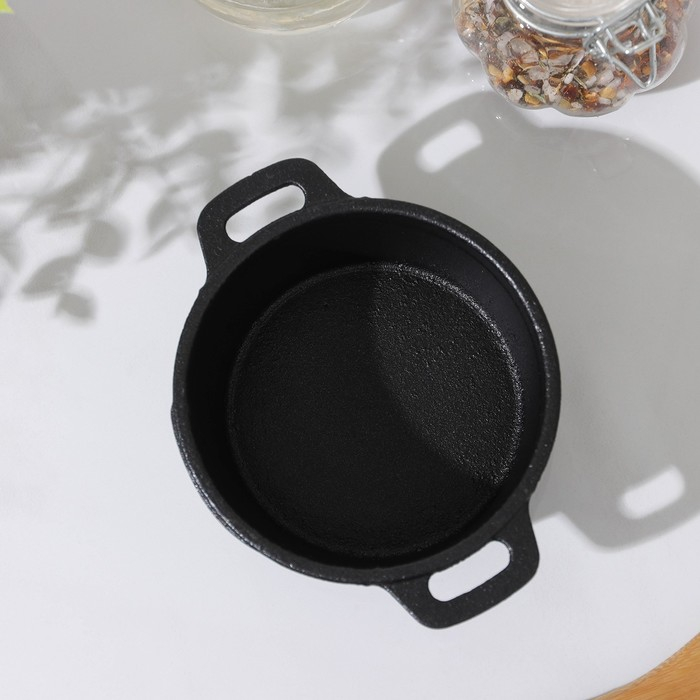 Кастрюля чугунная Volcano, 13×10×6 см, для подачи, цвет чёрный Кастрюля чугунная Volcano, 13×10×6 см, для подачи, цвет чёрный