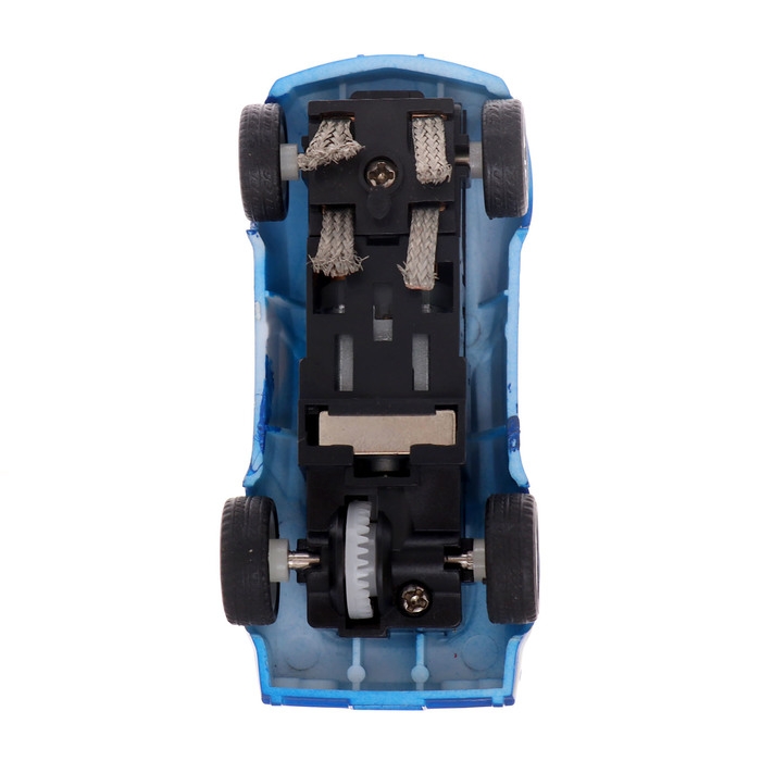 Автотрек «Турбо кросс», с 4 машинами работает от сети, длина трека 8,38 м. Автотрек «Турбо кросс», с 4 машинами работает от сети, длина трека 8,38 м.