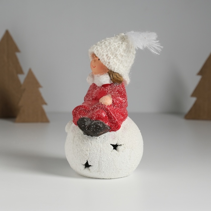 Сувенир керамика свет Сувенир керамика свет "Малышка-ангел в красном, на новогоднем шарике" 12,8х8,5х17 см