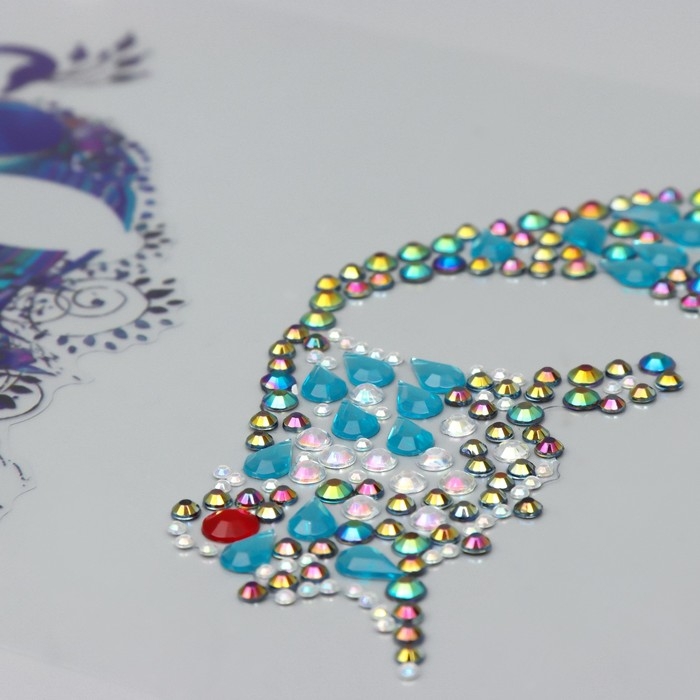 Наклейка пластик стразы Наклейка пластик стразы "Крыло бабочки и павлин" 16х17 см