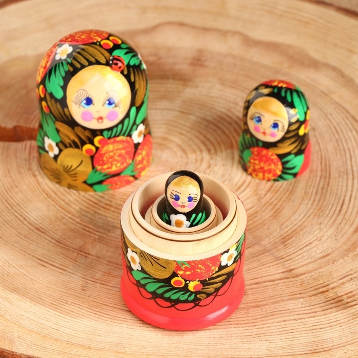 Матрёшка 3-х кукольная  Матрёшка 3-х кукольная "Яна" 11 см, ручная роспись