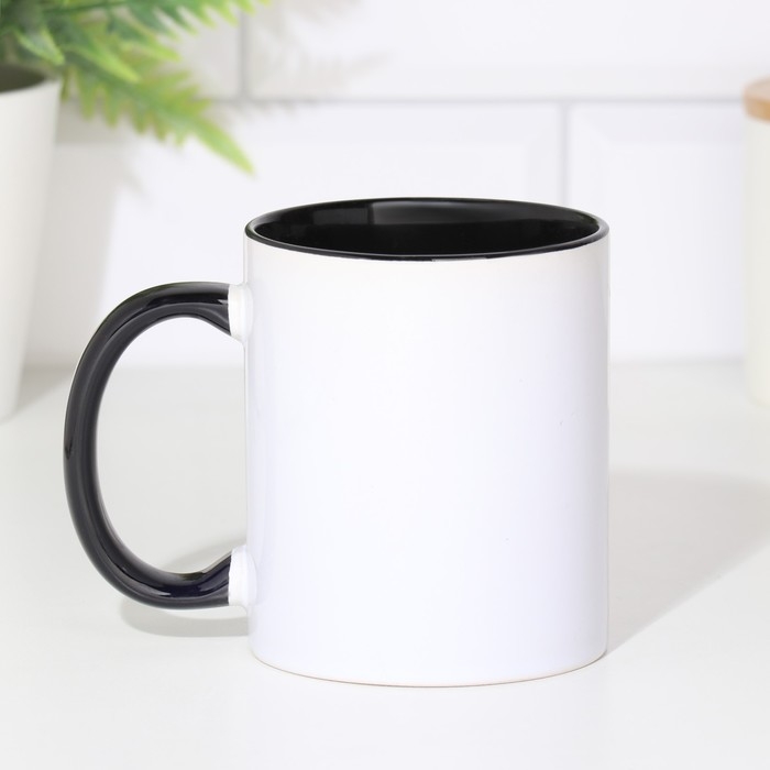 Кружка под сублимацию, керамическая с логотипом, цвет белый, объем 320 мл, дно черного цвета Кружка под сублимацию, керамическая с логотипом, цвет белый, объем 320 мл, дно черного цвета