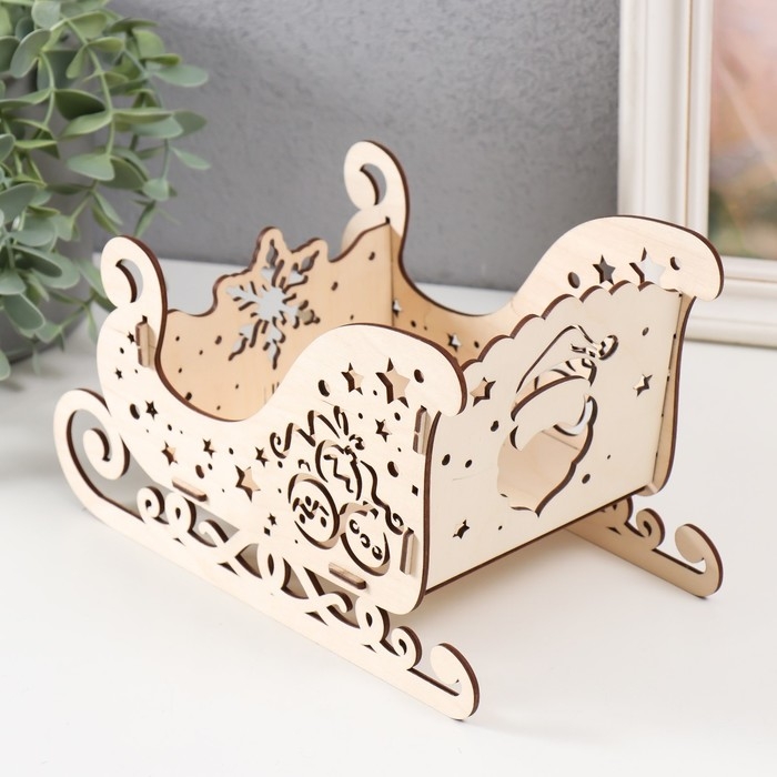 Шкатулка  Шкатулка "Сани. Дед Мороз" 22х11,5х13,5 см (набор 5 деталей)