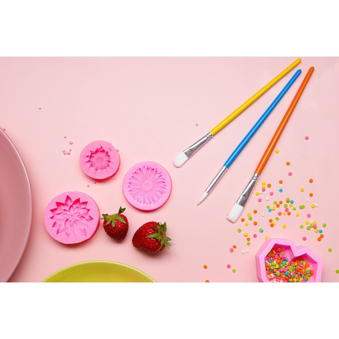 Молд Доляна «Герберы», силикон, d=6 см, цвет МИКС Молд Доляна «Герберы», силикон, d=6 см, цвет МИКС