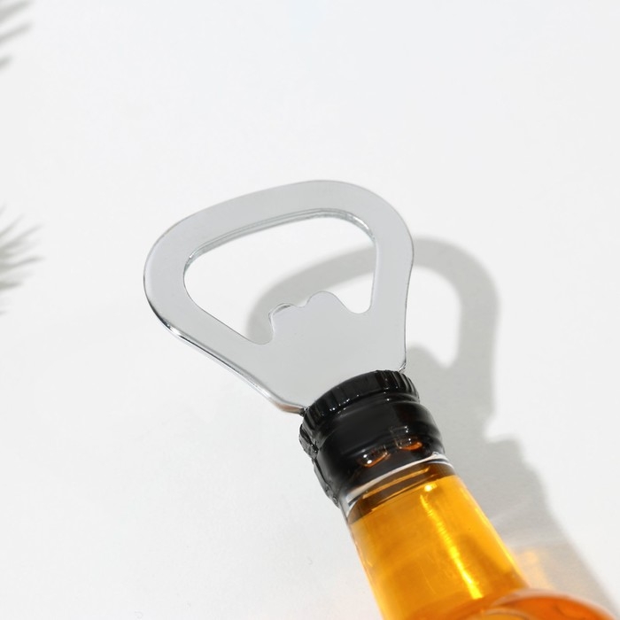 Новогодний магнит-открывашка «Новый год: Лучшего из Лучших», 4,2 х 13 х 5 см