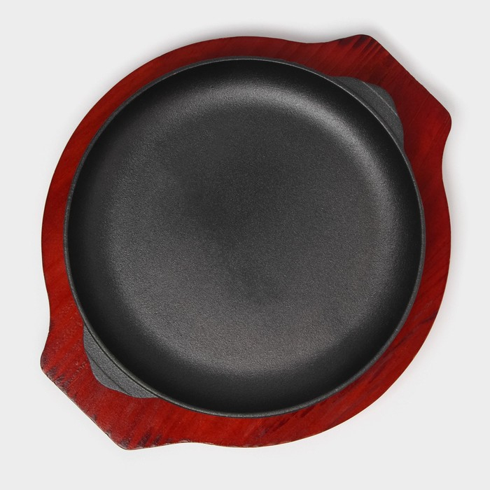 Сковорода чугунная «Круг», d=20,5 см, на деревянной подставке