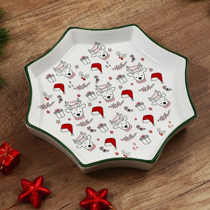 Новый год! Блюдо керамическое «Новогодние олени», 21х21х3см, цвет белый Новый год! Блюдо керамическое «Новогодние олени», 21х21х3см, цвет белый