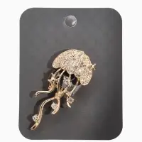 Брошь &laquo;Медуза&raquo;, белая в золоте