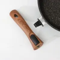 Сковорода KUKMARA Granit ultra original, d=24 см, съёмная ручка, антипригарное покрытие, литой алюминий, чёрная