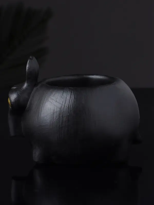 Кашпо "Медоед" 7х9 см, черный