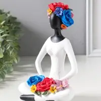 Сувенир полистоун "Девушка-йогиня в позе лотоса, с цветами" чёрный 12,5х9,5х19,5 см