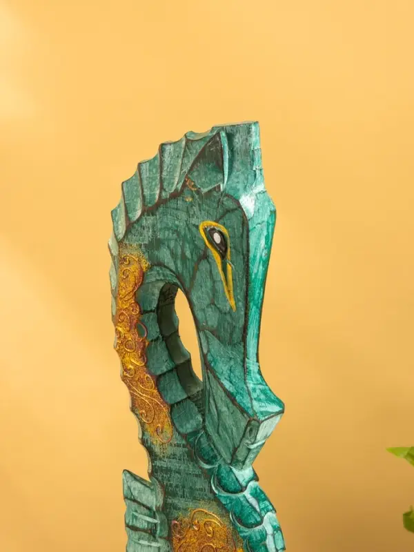 Сувенир интерьерный  Сувенир интерьерный "Морской конь" 18х9х60 см, дерево, цв. зелёный