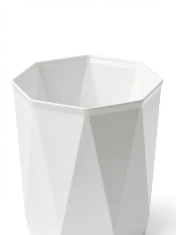 Стакан для зубных щёток &laquo;Призма&raquo;, 9.5&times;9.5&times;11 см, белый