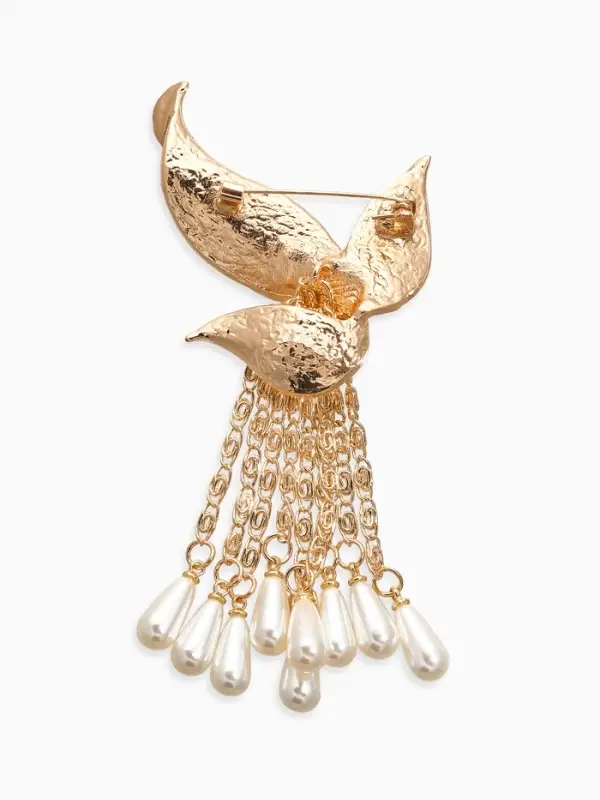 Брошь Брошь "Птица с жемчужным хвостом", цвет белый в золоте
