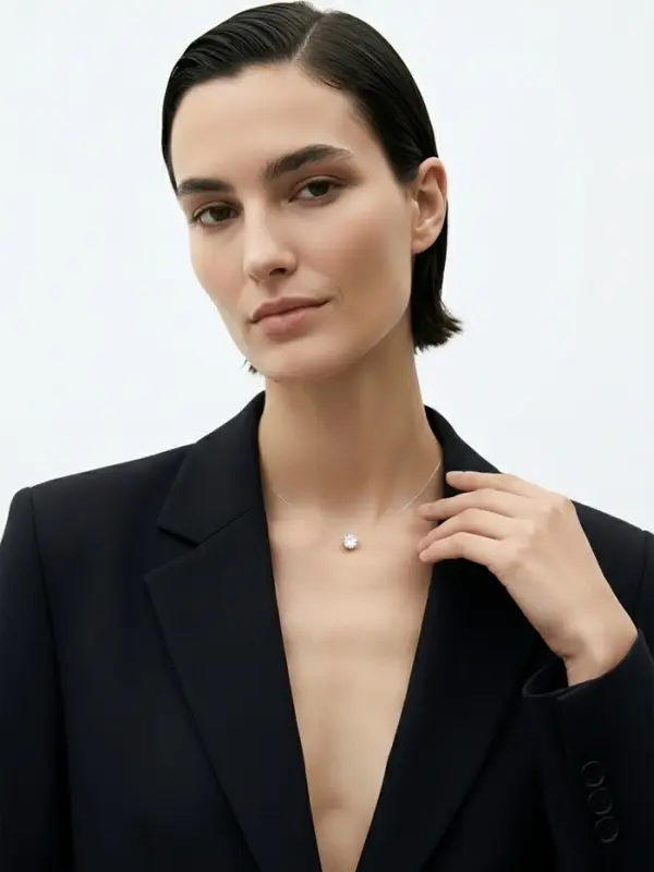 Кулон на леске &laquo;Счастье ждёт тебя&raquo;, белый в серебре, 30 см