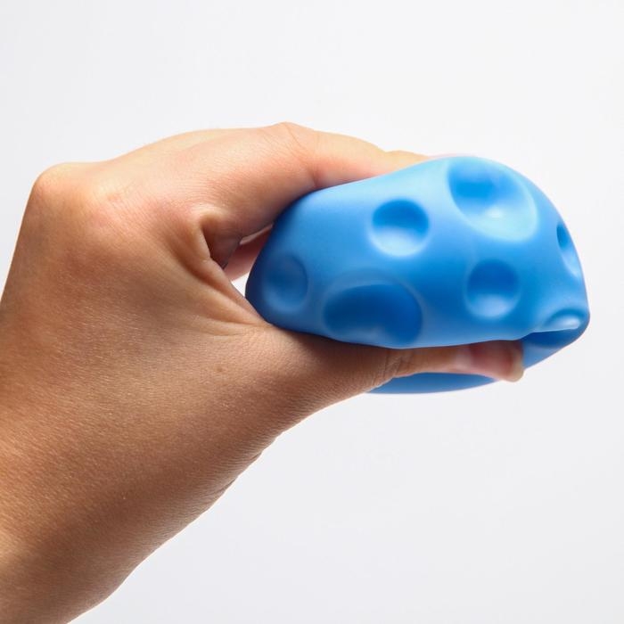 Подарочный набор развивающих тактильных мячиков &laquo;Новогодний Панда&raquo; 2 шт., новогодняя подарочная упаковка