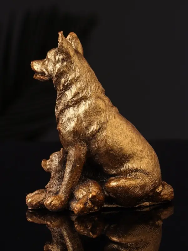 Фигура  Фигура "Овчарка с щенками" 10х7 см,бронза