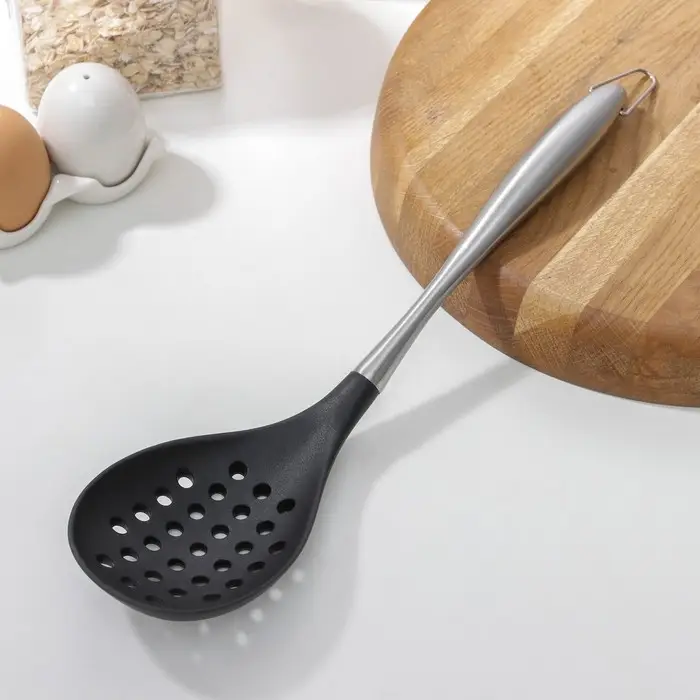 Шумовка Titan, нержавеющая сталь, TPR Шумовка Titan, нержавеющая сталь, TPR