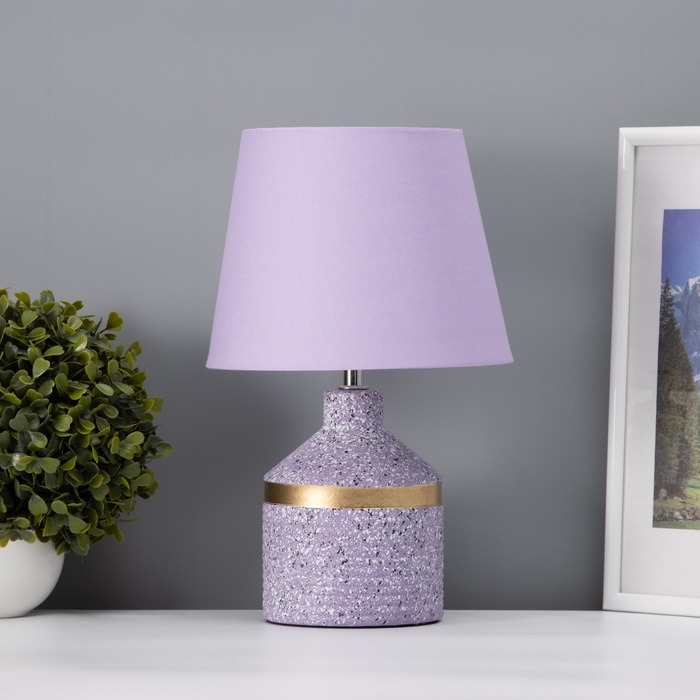 Настольная лампа с абажуром RISALUX «Лавр», 1×Е14, 40 Вт, фиолетовый, 20×20×35 см Настольная лампа с абажуром RISALUX «Лавр», 1×Е14, 40 Вт, фиолетовый, 20×20×35 см