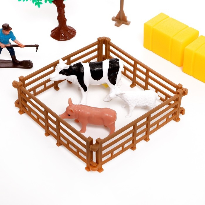 Конструктор винтовой «Трактор с 2 прицепами», с отвёрткой, и аксессуарами Конструктор винтовой «Трактор с 2 прицепами», с отвёрткой, и аксессуарами