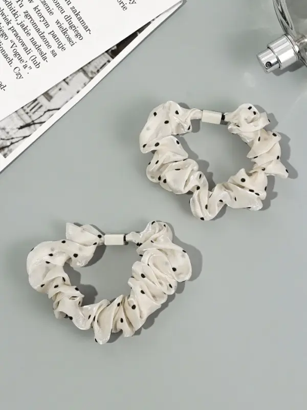 Резинка для волос Резинка для волос "Летиция" (набор 2 шт) 7 см, молочный