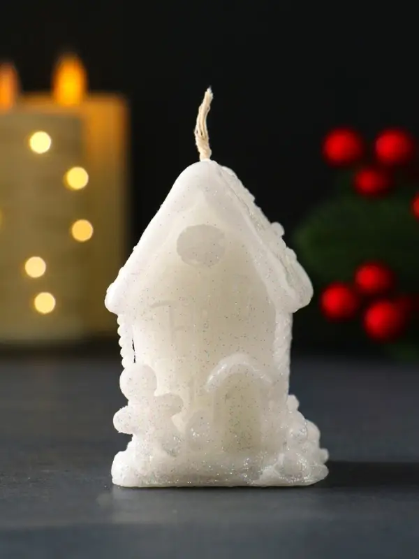 Свеча новогодняя Свеча новогодняя "Домик с Пряником" 40х70мм, белый