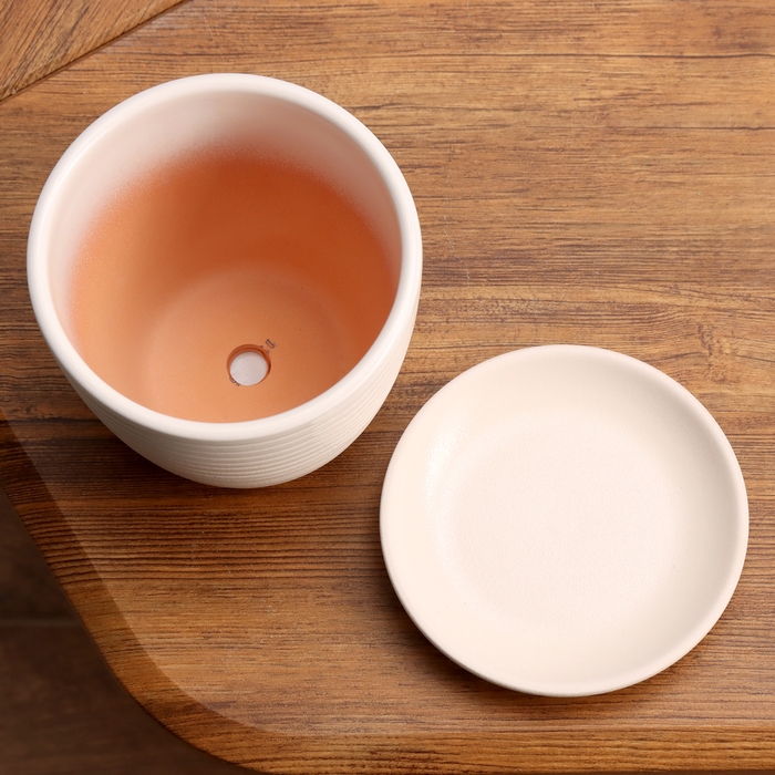 Горшок цветочный Спираль белый крокус №1, 0,7 л, d - 11,7 см Горшок цветочный Спираль белый крокус №1, 0,7 л, d - 11,7 см