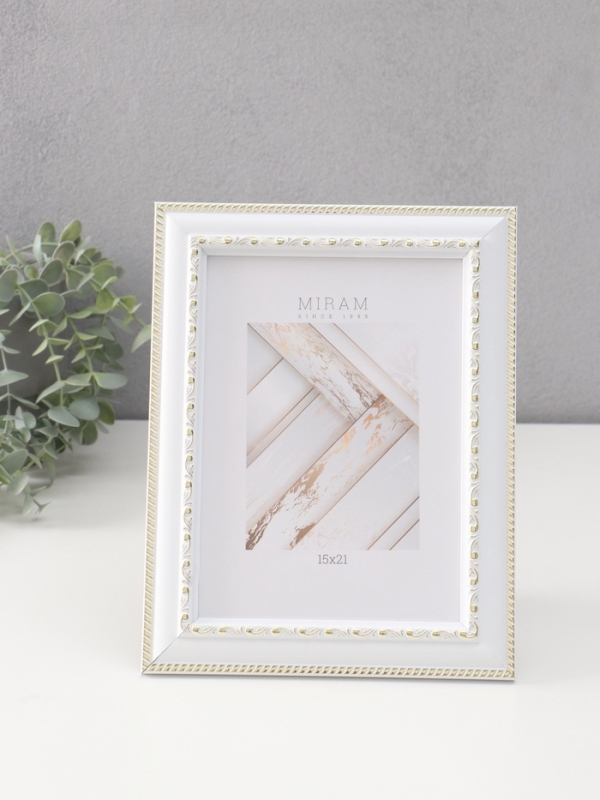 Фоторамка пластик Фоторамка пластик "МИРАМ" 15х21 см, белый с золотом